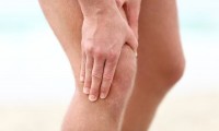 Боли в коленях: причины и лечение