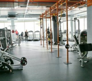 Фитнес-центр Golden Gym